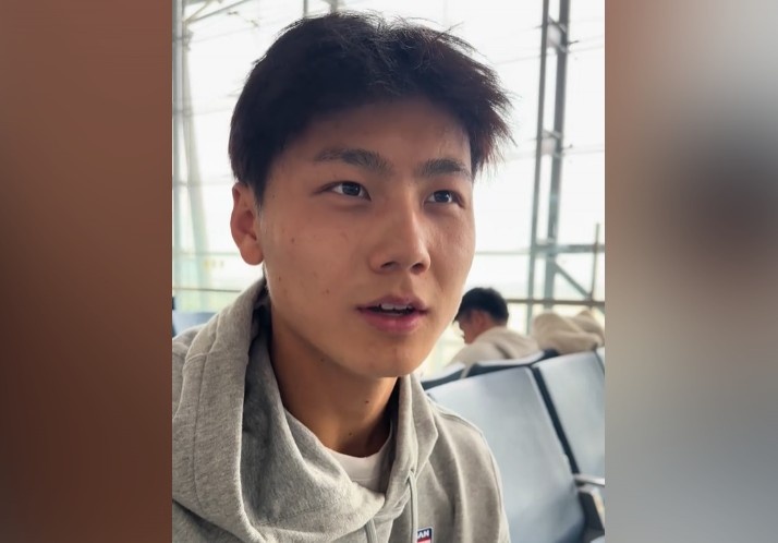 為何半場過后不久被換下？毛偉杰：兩條腿特別緊，李導(dǎo)怕我受傷