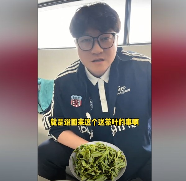 趙鵬：不太清楚賈秀全要球員買茶葉的段子，但這在現(xiàn)實(shí)中也正常